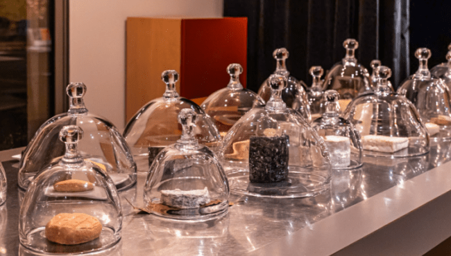 the museum  of "Fromage" open in Paris