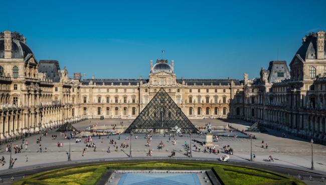 Friday evening visits to the Louvre